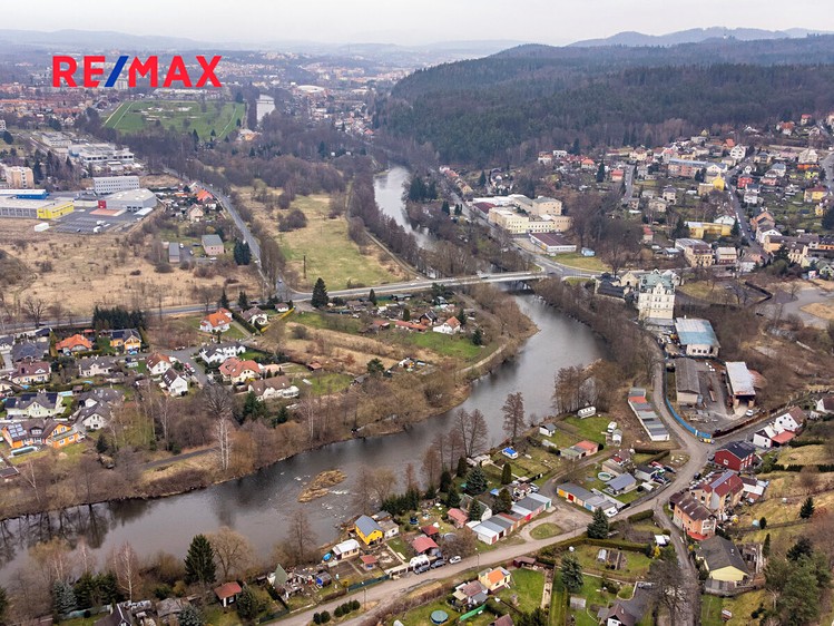 Prodej stavebního pozemku 822 m² - foto 3