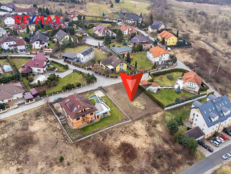 Prodej stavebního pozemku 822 m² - foto 6