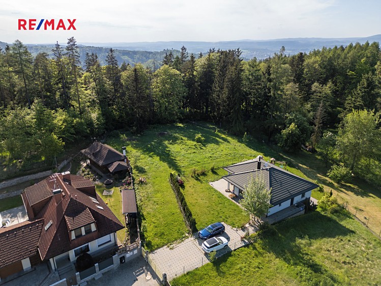 Prodej stavebního pozemku 3 902 m² - foto 1