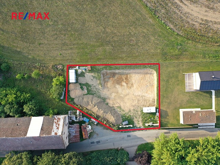 Prodej stavebního pozemku 1 130 m² - foto 2