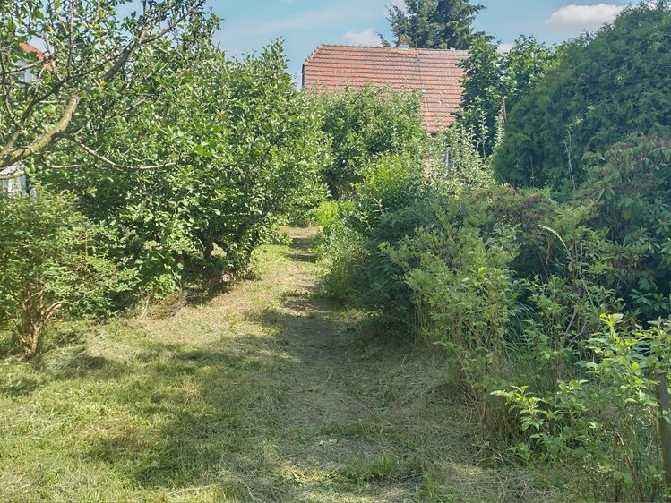 Prodej  stavebního pozemku 749 m² - foto 3