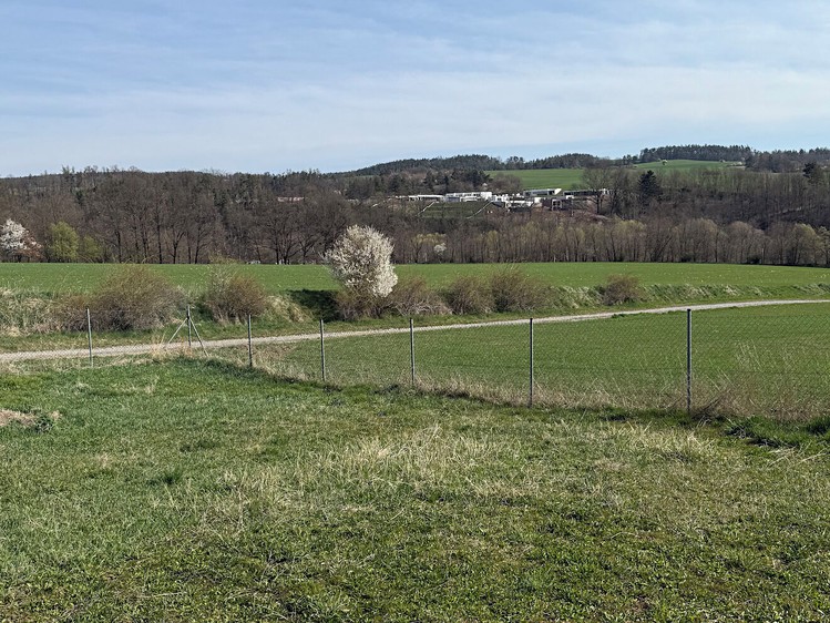 Prodej stavebního pozemku 853 m² - foto 5
