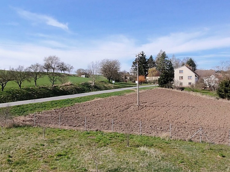 Prodej stavebního pozemku 853 m² - foto 7