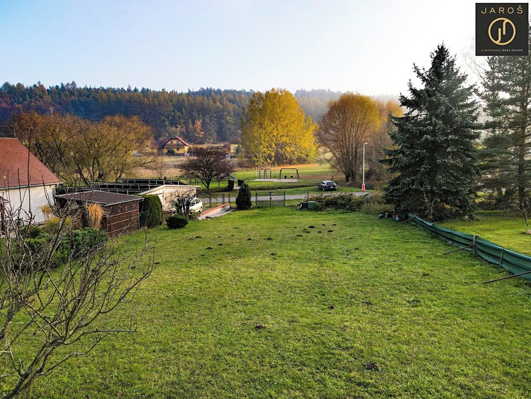 Prodej stavebního pozemku 1 266 m² - foto 4