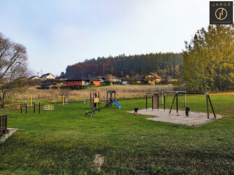 Prodej stavebního pozemku 1 266 m² - foto 8