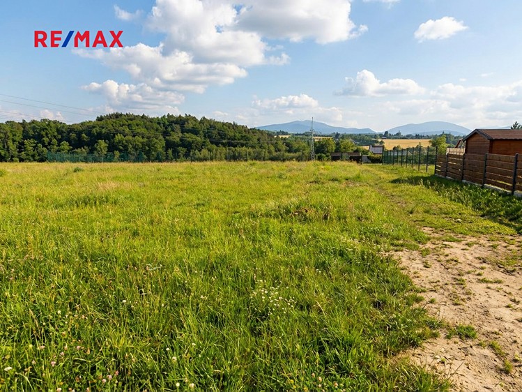 Prodej stavebního pozemku 2 565 m² - foto 6