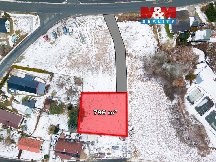 Prodej stavebního pozemku 796 m² - foto 1