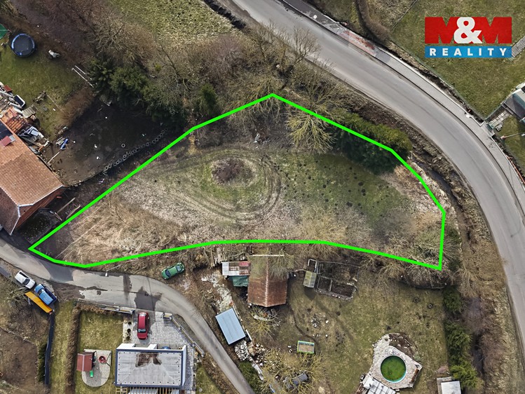 Prodej stavebního pozemku 1 300 m² - foto 3