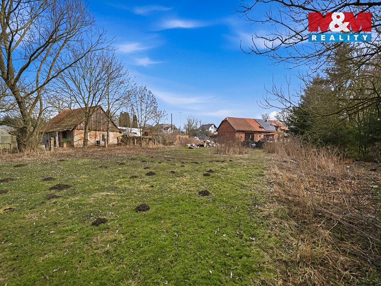 Prodej stavebního pozemku 1 300 m² - foto 6