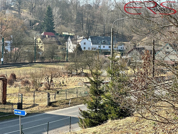 Prodej stavebního pozemku 1 247 m² - foto 4