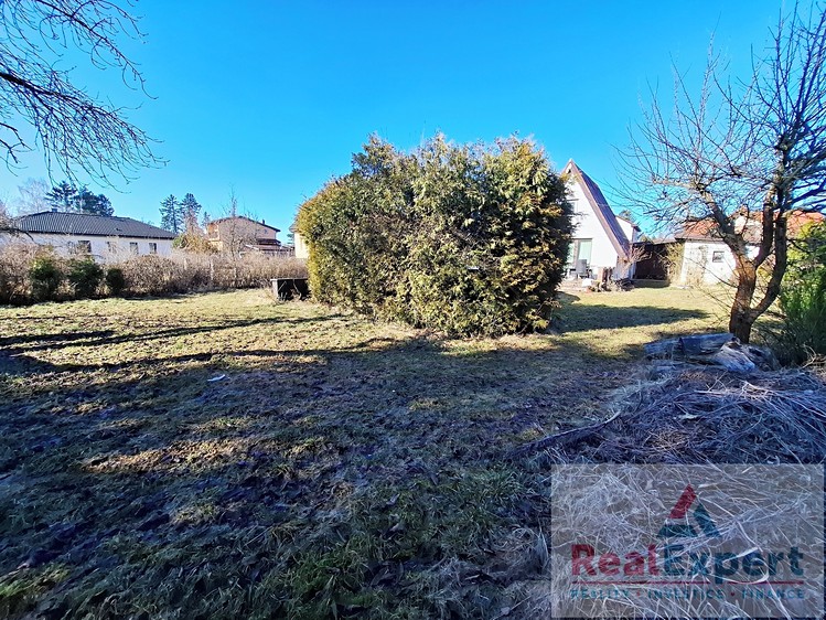 Prodej stavebního pozemku 721 m² - foto 5