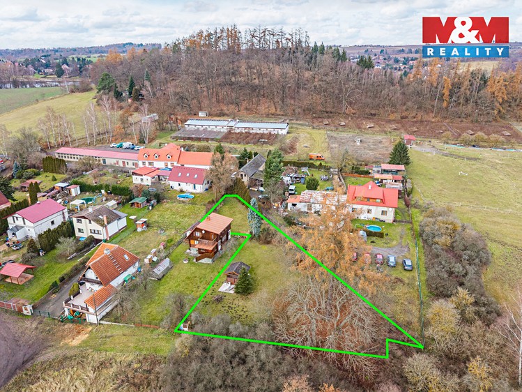 Prodej stavebního pozemku 1 300 m² - foto 2