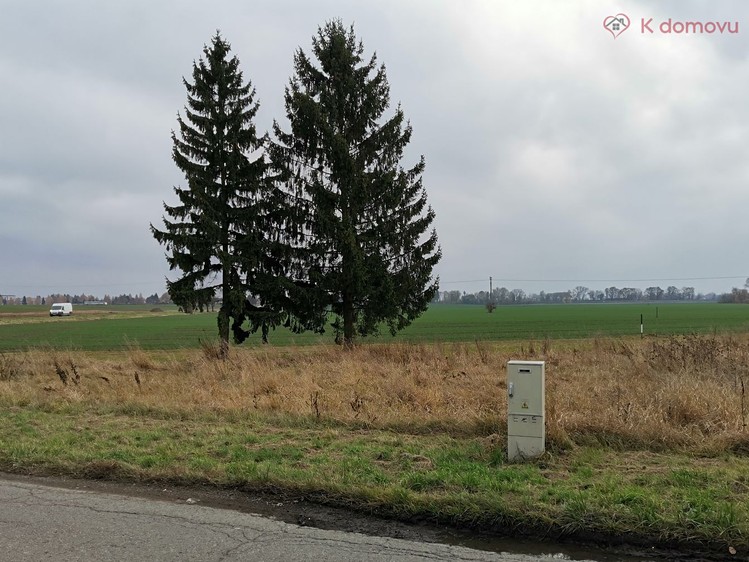 Prodej stavebního pozemku 850 m² - foto 2