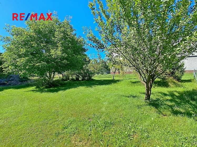 Prodej stavebního pozemku 606 m² - foto 4