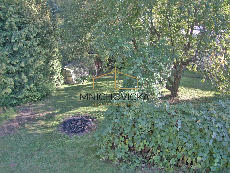 Prodej stavebního pozemku 1 040 m² - foto 8