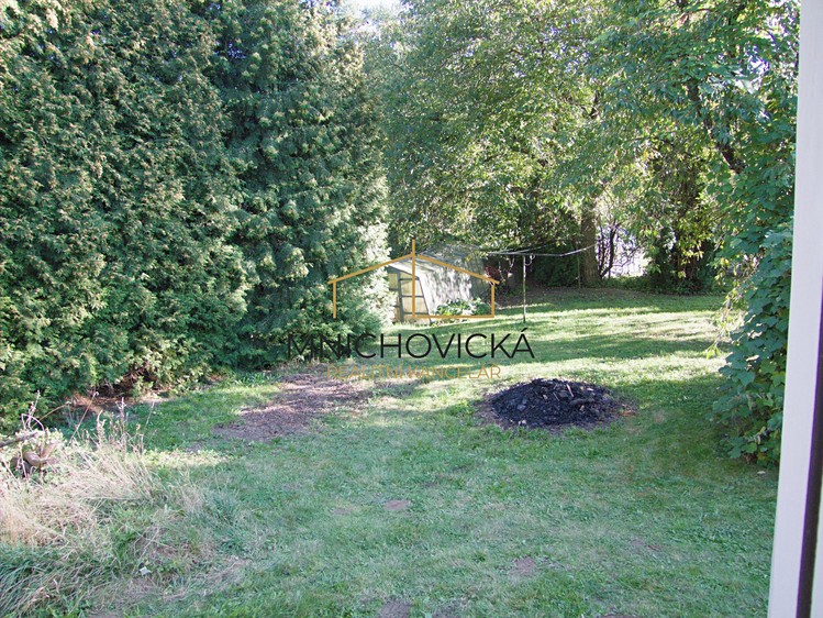 Prodej stavebního pozemku 1 040 m² - foto 7