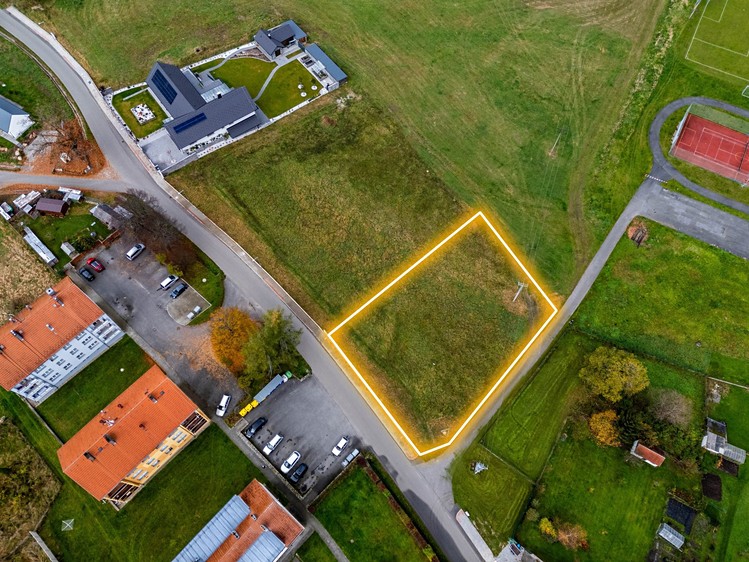Prodej stavebního pozemku 1 561 m² - foto 3