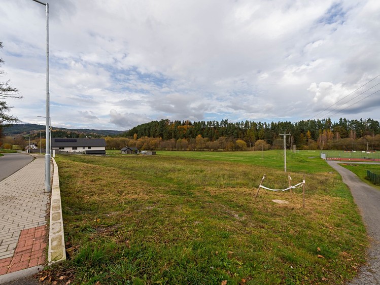 Prodej stavebního pozemku 1 561 m² - foto 4