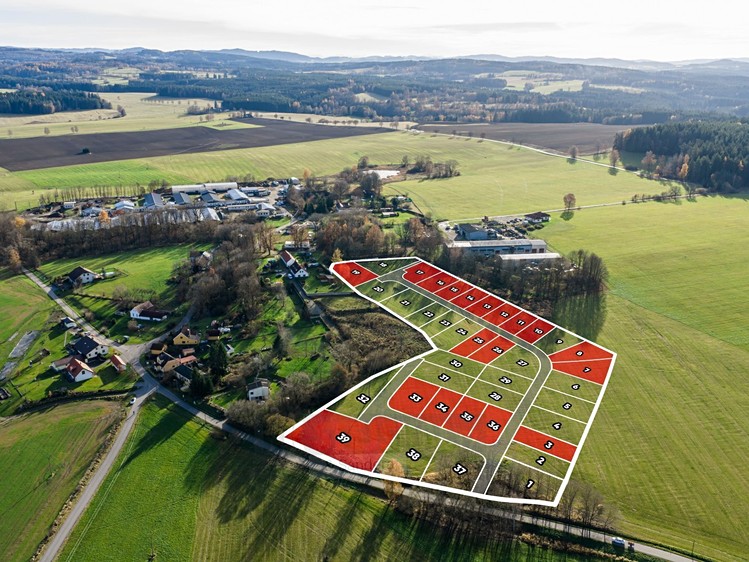 Prodej stavebního pozemku 600 m² - foto 1