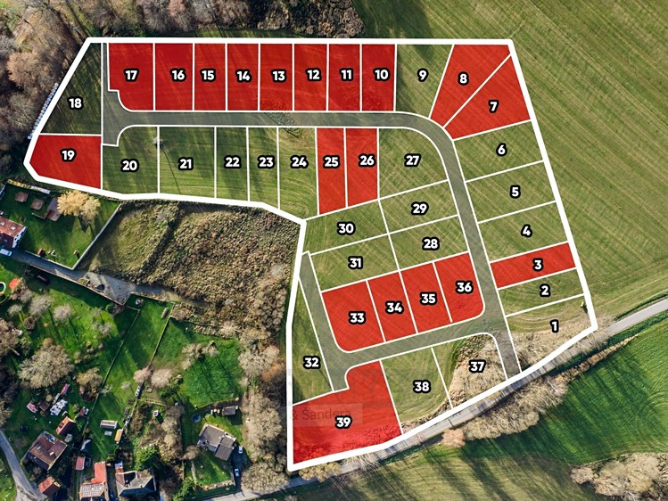 Prodej stavebního pozemku 600 m² - foto 2