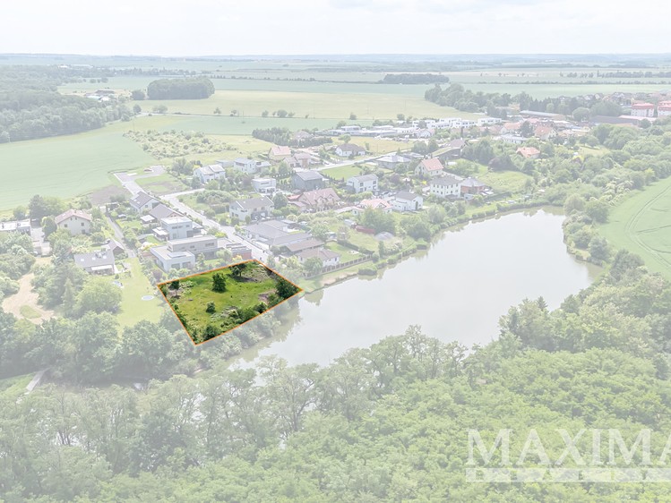 Prodej pozemku 1 636 m² - foto 1