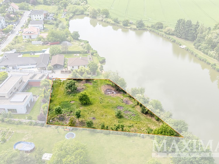 Prodej pozemku 1 636 m² - foto 6