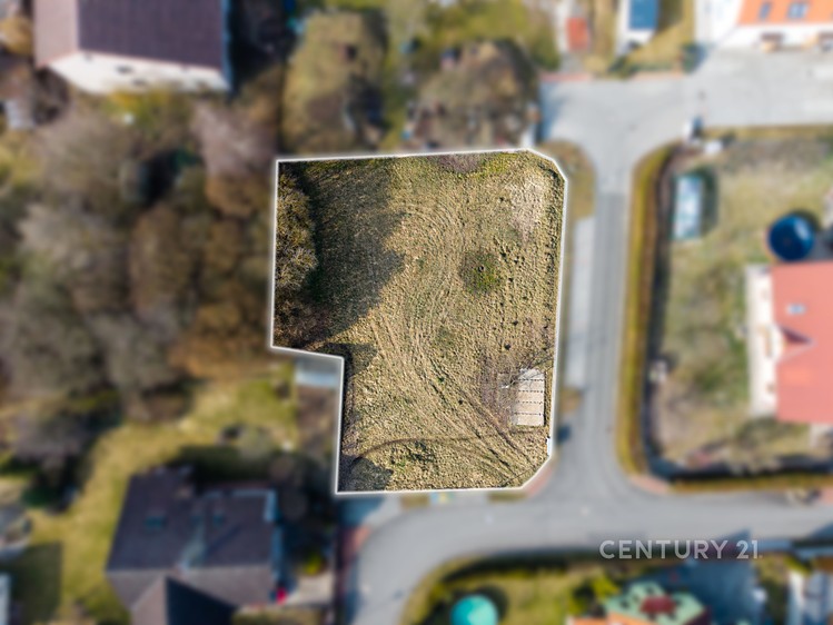 Prodej stavebního pozemku 962 m² - foto 2