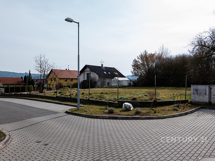 Prodej stavebního pozemku 962 m² - foto 5