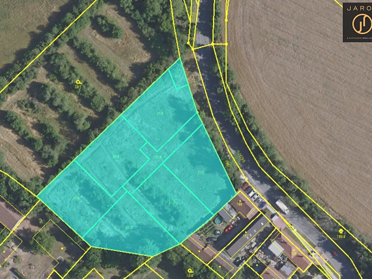 Prodej stavebního pozemku 801 m² - foto 3