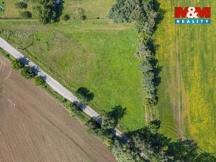Prodej stavebního pozemku 1 600 m² - foto 4