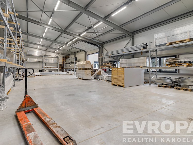 Prodej skladového prostoru 819 m² - foto 4