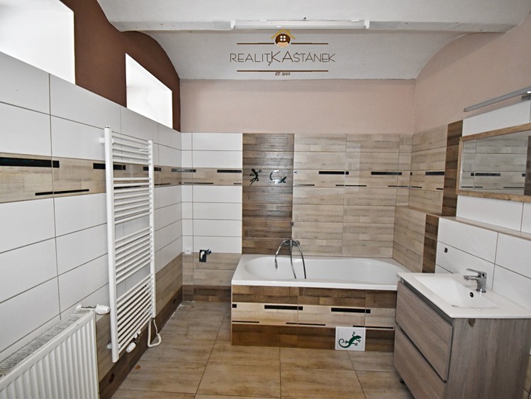 Prodej obchodního prostoru 105 m² - foto 7