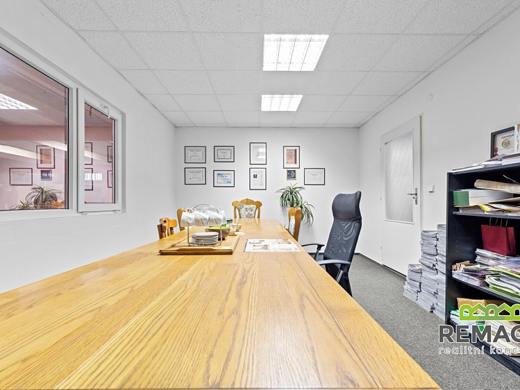 Prodej skladového prostoru 2 326 m² - foto 8