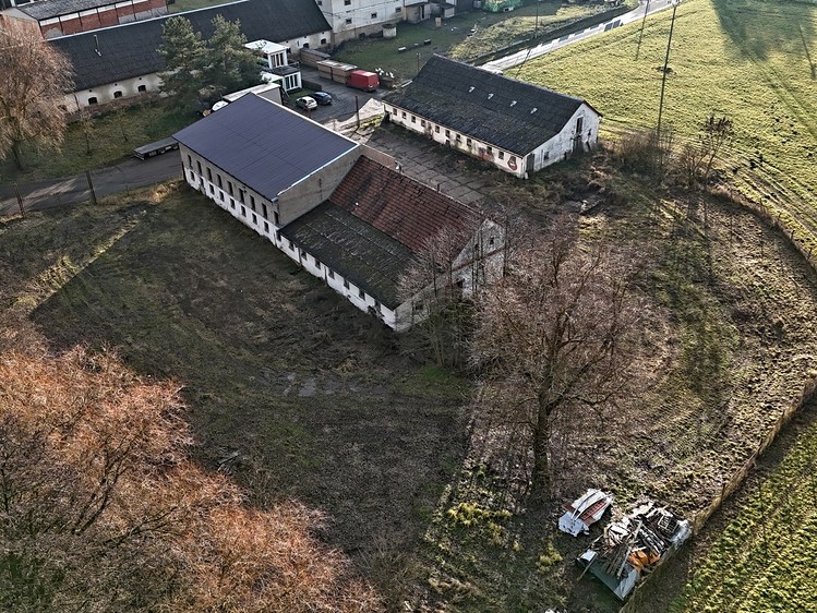 Prodej komerční nemovitosti 900 m² - foto 8