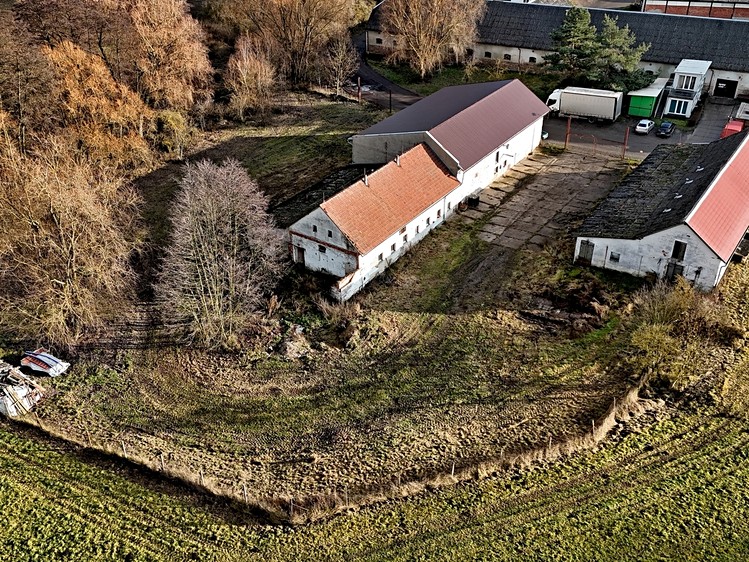 Prodej komerční nemovitosti 900 m² - foto 5
