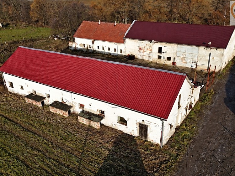 Prodej komerční nemovitosti 900 m² - foto 6