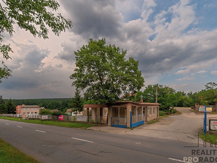 Prodej výrobní haly, prostoru 1 000 m² - foto 2