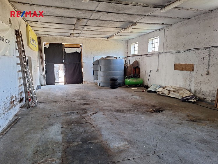 Prodej zemědělského objektu 1 377 m² - foto 8