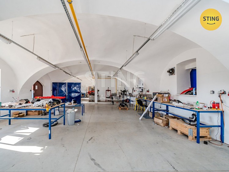 Prodej výrobní haly, prostoru 2 880 m² - foto 3