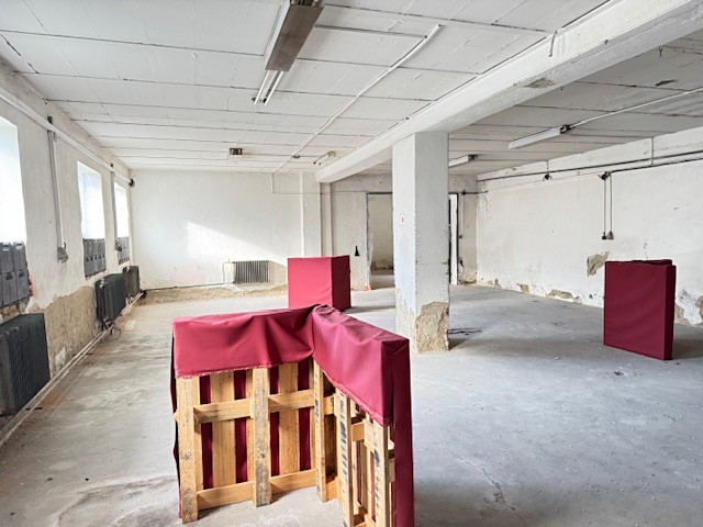 Prodej výrobní haly, prostoru 2 000 m² - foto 4