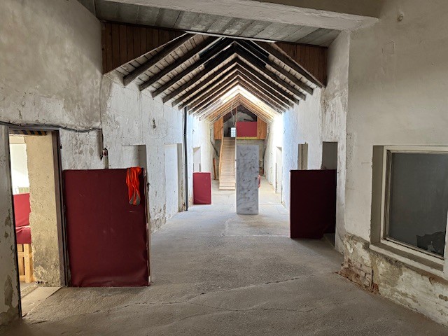 Prodej výrobní haly, prostoru 2 000 m² - foto 5