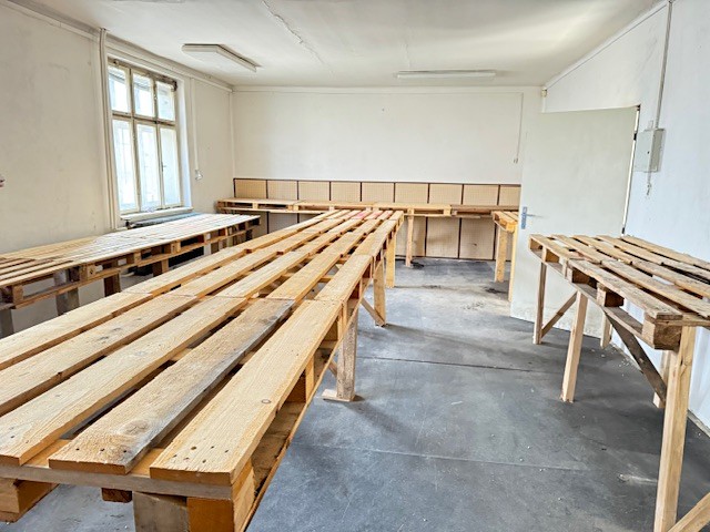 Prodej výrobní haly, prostoru 2 000 m² - foto 8