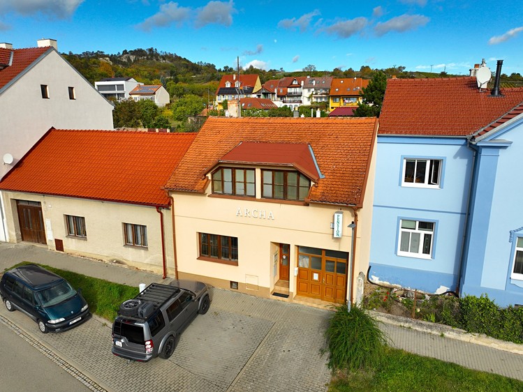 Prodej ubytovacího zařízení 330 m² - foto 1
