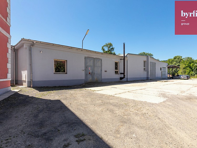 Prodej výrobní haly, prostoru 12 420 m² - foto 8