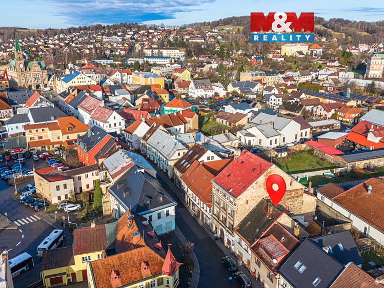 Prodej obchodního prostoru 226 m² - foto 1