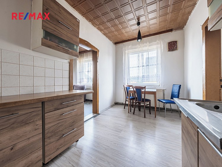 Prodej činžovního domu 300 m² - foto 8