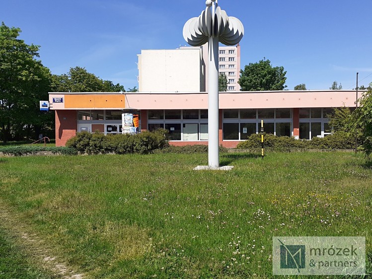 Prodej obchodního prostoru 1 071 m² - foto 1