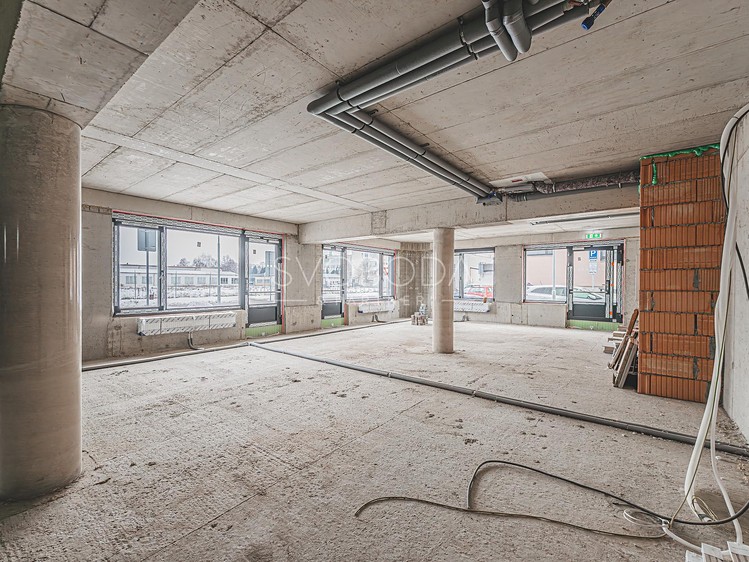 Prodej obchodního prostoru 128 m² - foto 2