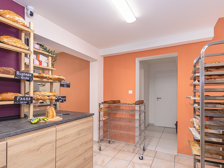 Prodej obchodního prostoru 68 m² - foto 3