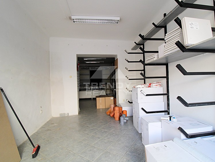 Prodej obchodního prostoru 450 m² - foto 5